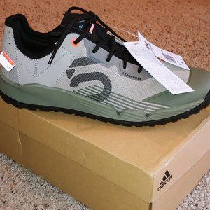 Adidas FIVE TEN Trail Cross LT, size 8 mens